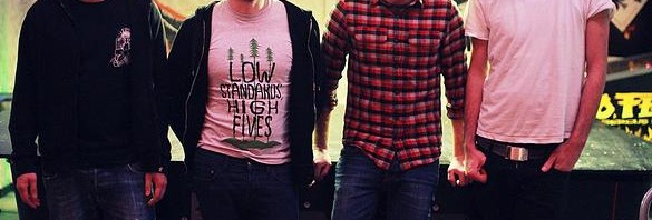 MALEMUTE KID eröffnen für die Barb Wire Dolls