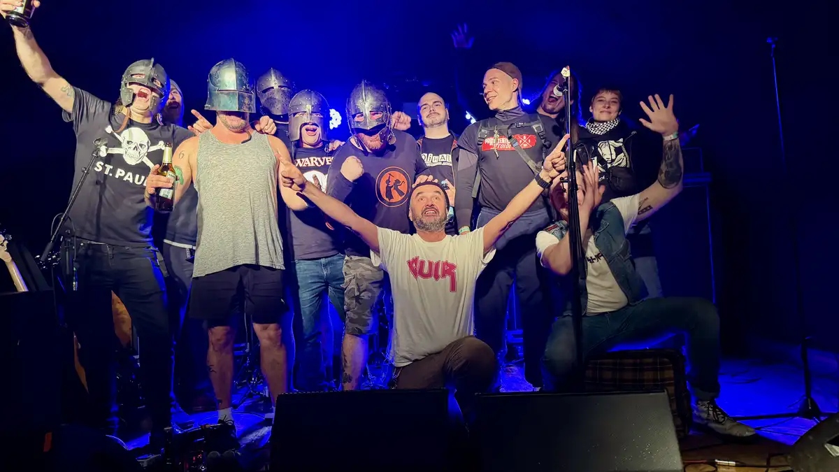 Un grand merci à Fléau et Cellule terroriste de l'écart de marché